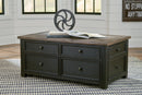 Tyler Creek Table Set