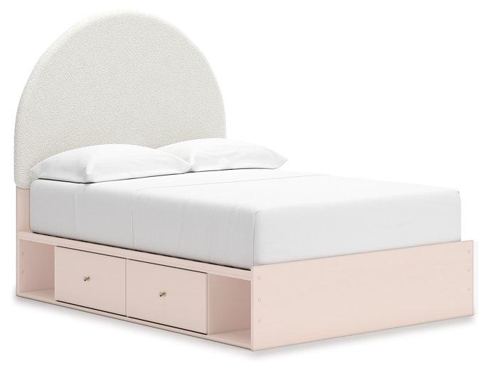 Wistenpine Upholstered Bed with Storage