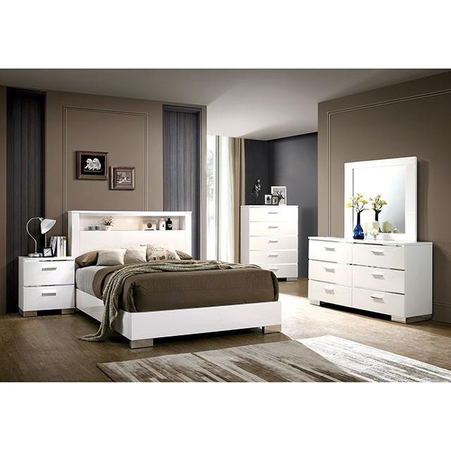 Malte White E.King Bed