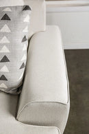 Hyde Park Loveseat w/ Pillows