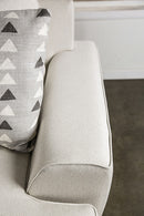 Hyde Park Loveseat w/ Pillows